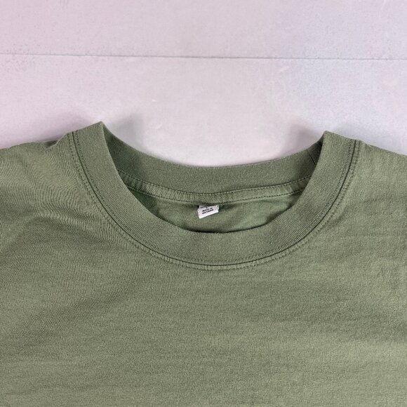 Uniqlo Shirt Men's Large Green Faded Pocket Short Sleeve Tee - Picture 3 of 10